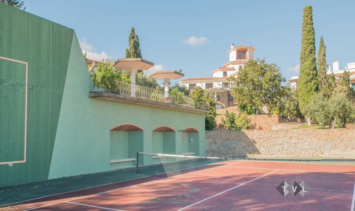 La Guaita Villa Riudecanyes ภายนอก รูปภาพ