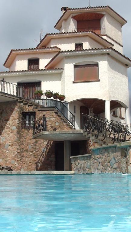 La Guaita Villa Riudecanyes ภายนอก รูปภาพ