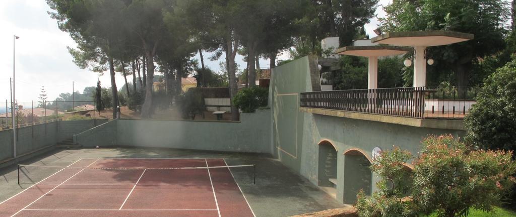 La Guaita Villa Riudecanyes ภายนอก รูปภาพ