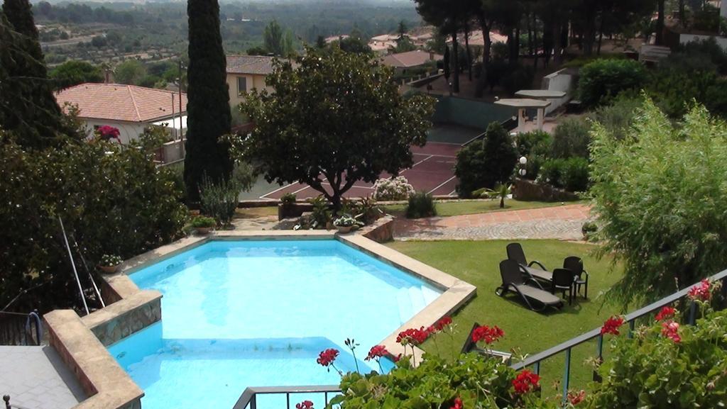 La Guaita Villa Riudecanyes ภายนอก รูปภาพ